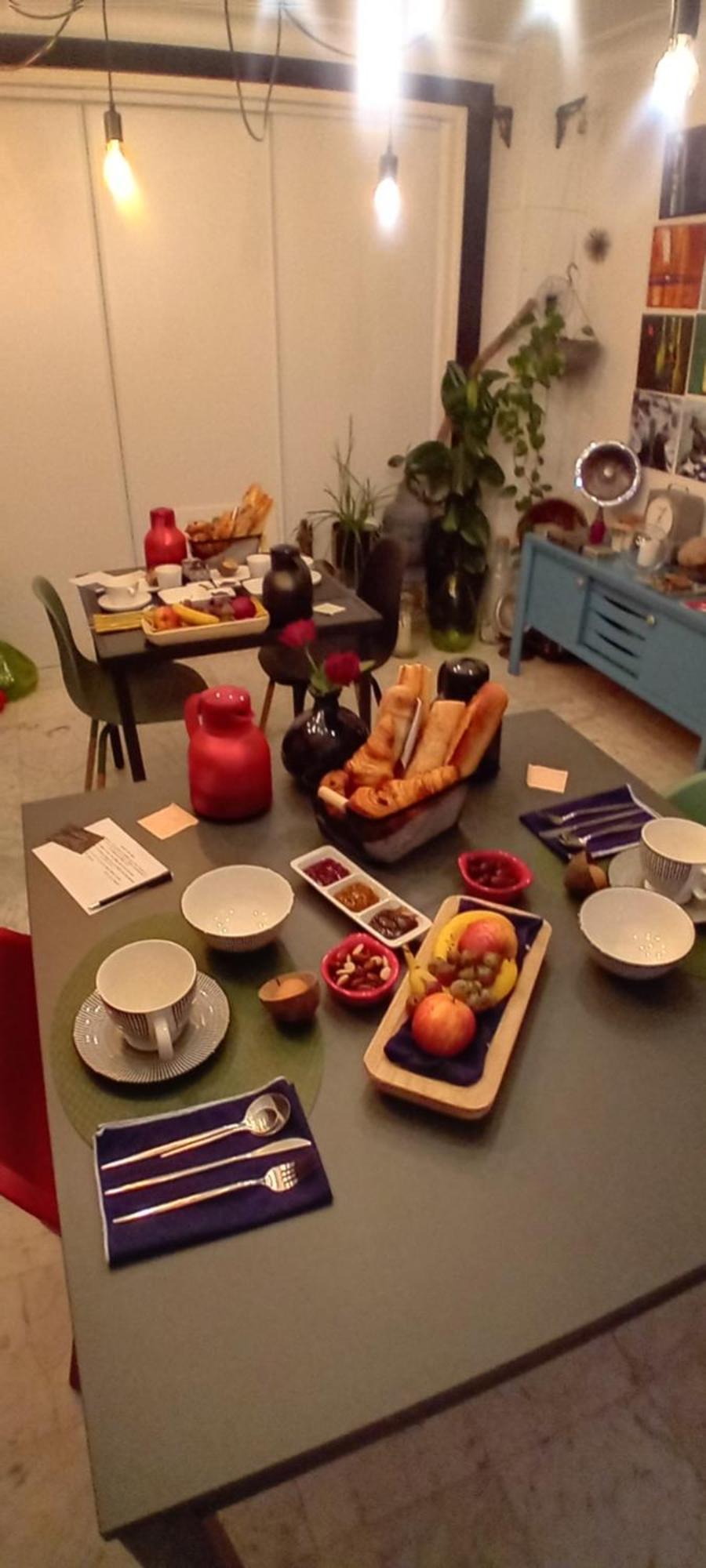 Bed and Breakfast Les Nuits Victoriennes Saint-Germain-du-Corbeis Habitación foto